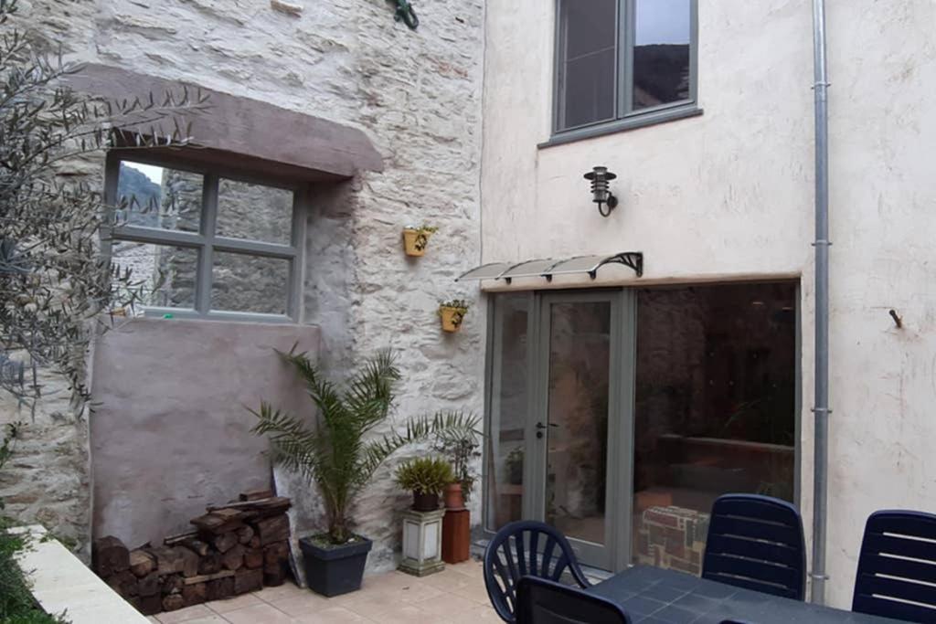 Havre De Paix Au Pied De La Montagne Villa Les Ilhes Exterior photo